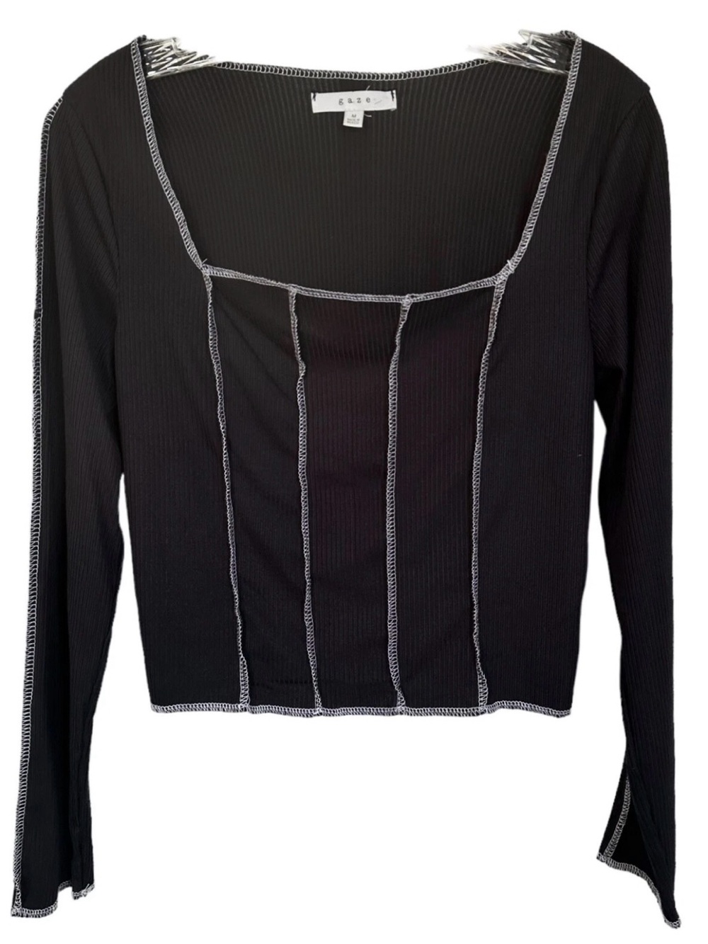 gaze Black Long-Sleeve Ribbed Top with White Contrast Stitching